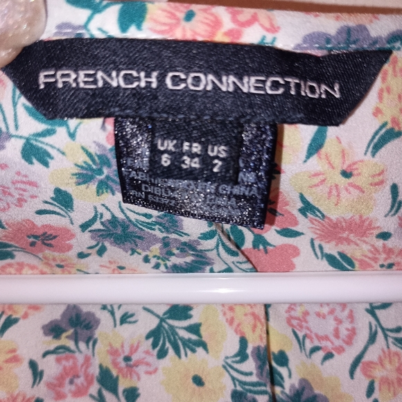 French Connection Sleeveless Floral Blouse Size 6 - Picture 2 of 4